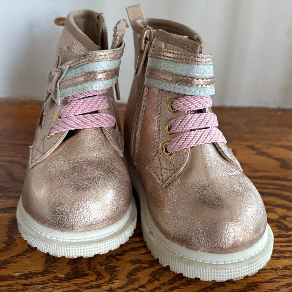 Wonder Nation Kids Metallic Star Boots Size 5M EUC - Picture 3 of 6